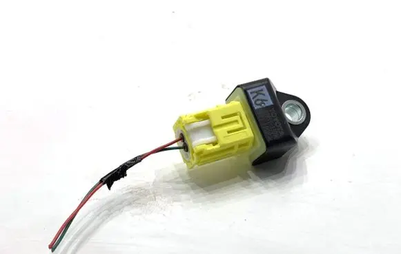 Toyota Camry VIII XV70 Airbag deployment crash/impact sensor 8983133080