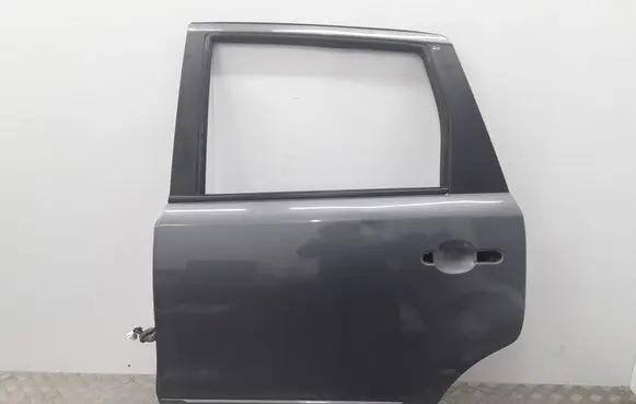 Nissan Note (E11) Rear door