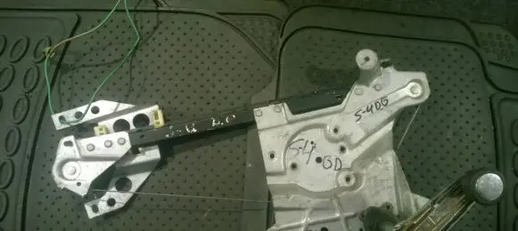 Audi A4 S4 B5 8D Sliding door window regulator with motor 8D0839400A 443837581D