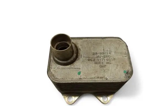Audi Q3 8U Oil filter mounting bracket 06J117021P