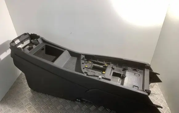 Audi Q7 4M Center console 4M0863243