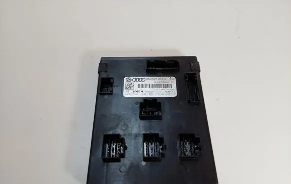 Audi A4 S4 B8 8K Comfort/convenience module 8K0907063D