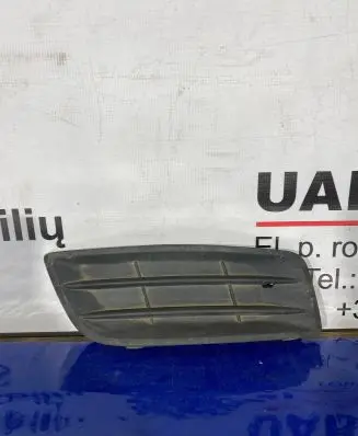 Volvo V50 Front bumper lower grill 30779103