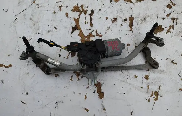 Peugeot 208 I Front wiper linkage and motor 9815497780