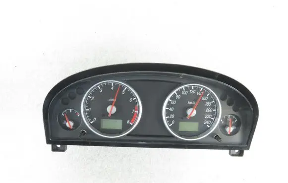 Ford Mondeo Mk III Speedometer (instrument cluster) 1S7F10849DK