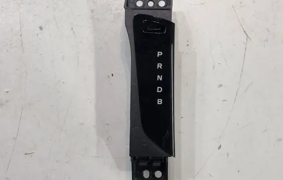 Toyota C-HR I Gear shift selector indicator 76K510