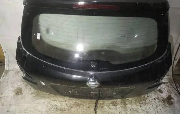 Nissan Qashqai Tailgate/trunk/boot lid juodas