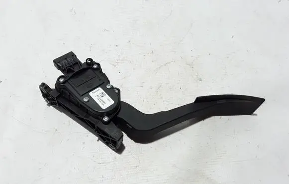 Renault Alaskan Accelerator throttle pedal 180024KJ0A