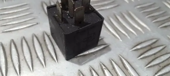 Ford Mondeo Mk III Other relay F0AB14B192AA F0AB-14B192-AA