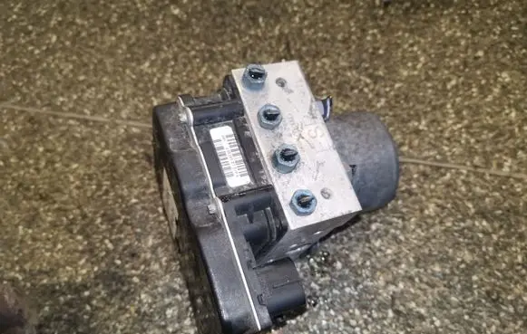 Audi A6 S6 C6 4F ABS Pump 4F0910517AC 4F0614517T