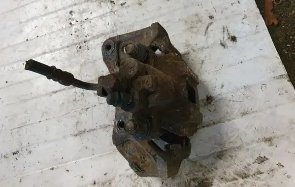 Chrysler Pacifica Rear brake caliper NOCODE