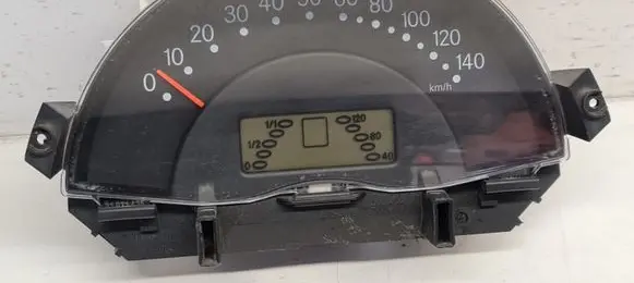 Smart ForTwo I Speedometer (instrument cluster) 88546046 110008872002 V15K030162