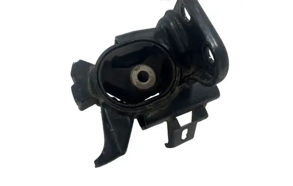 Toyota Auris 150 Engine mount bracket AV84686