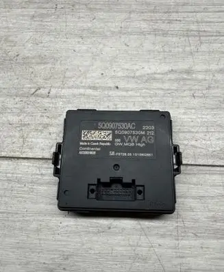 Audi A3 S3 8V Gateway control module 5Q0907530AC 5Q0907530M A2C93831002B