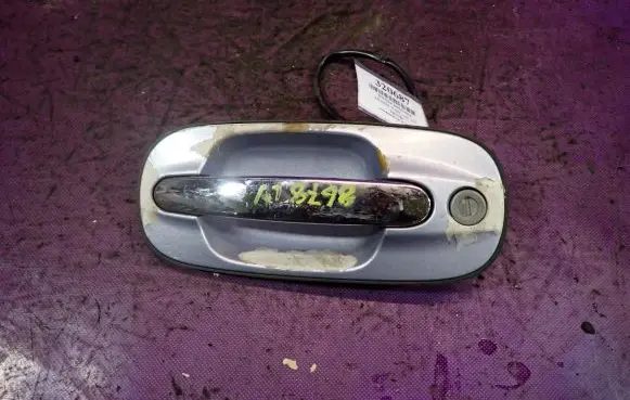 Hyundai Trajet Front door exterior handle 82650-3A0