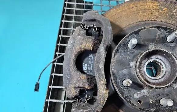 Mazda CX-3 Front brake caliper IMPRK1604784