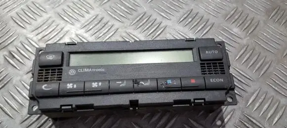 Volkswagen PASSAT B5.5 Climate control unit 3b1907044j