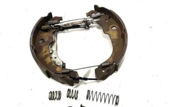 Peugeot 207 Handbrake/parking brake pads 441535 399938 168A8P