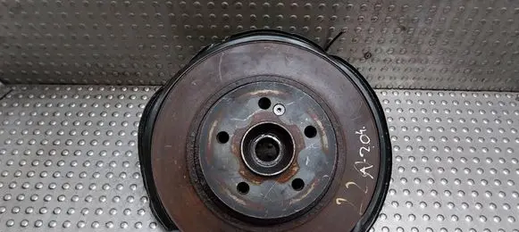 Mercedes-Benz C W204 Stub axle 