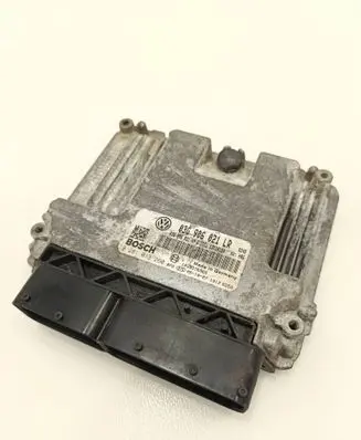 Volkswagen PASSAT B6 Engine control unit/module 03G906021LR 03G906021AN 0281013260