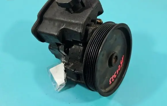 Mercedes-Benz E W211 Power steering pump A0044667001 IMPRK1521323