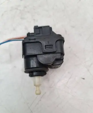 Audi A6 S6 C5 4B Headlight level adjustment motor 00728214 4B0941295