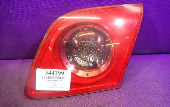 Mazda 323 F Rear/tail lights P2913