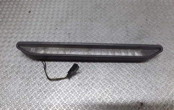 Opel Zafira A Third/center stoplight 90582025