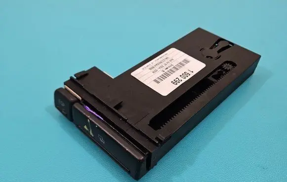 Audi A4 S4 B7 8E 8H Glove box 8E1941561B IMPRK1500299