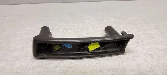 Volkswagen Touareg I Front door interior handle trim 7L6867180B