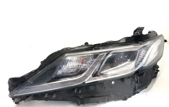 Toyota Camry VIII XV70 Headlight/headlamp 81150-33G00