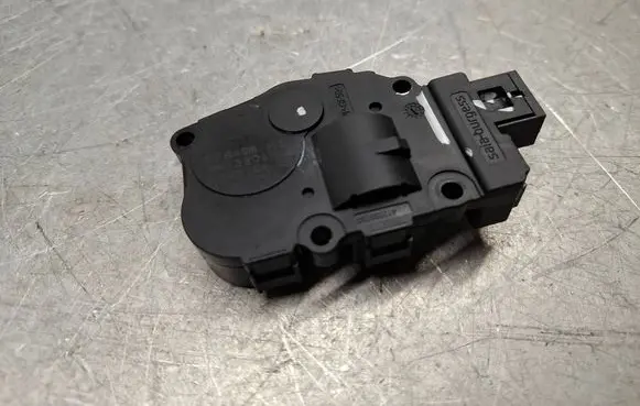 BMW X5 F15 Air flap motor/actuator EFB496 04122017