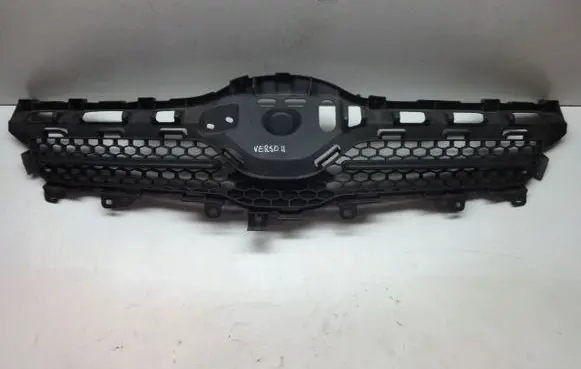 Toyota Corolla Verso AR10 Front bumper upper radiator grill