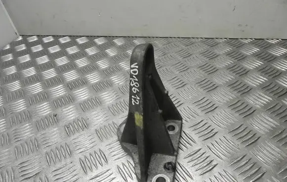 Jaguar XF EGR valve cooler bracket 5R836037BB VD18612