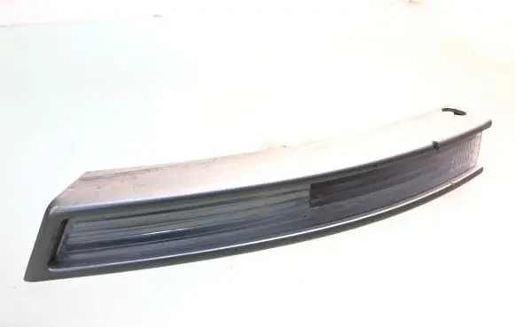 Front indicator light
