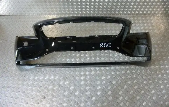 Volvo V40 Front bumper 31283732