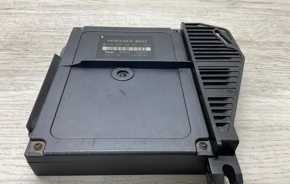 Mercedes-Benz E W210 Engine control unit/module ECU 2108203926