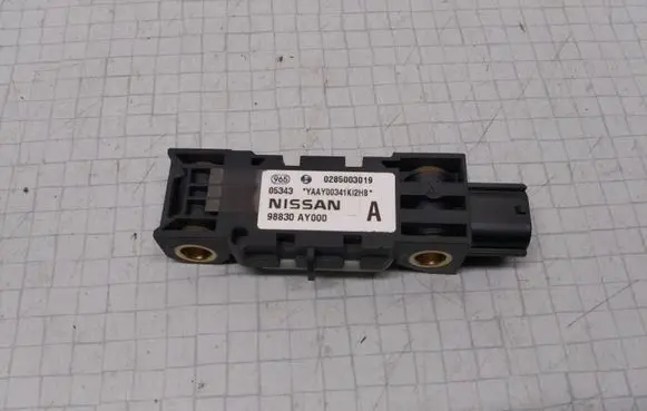 Nissan Primera Airbag deployment crash/impact sensor 0285003019 98830AY000