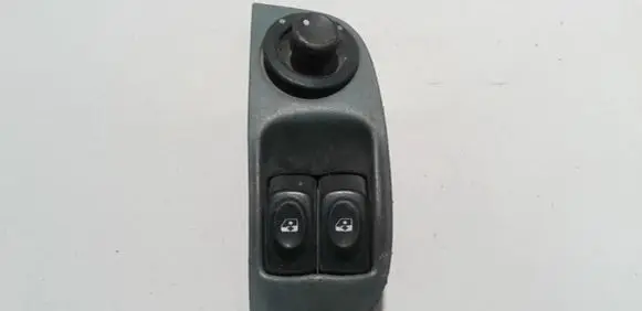 Renault Megane I Electric window control switch