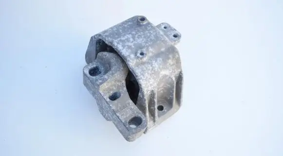 Audi A3 S3 8L Engine mount bracket 1J0199262BF
