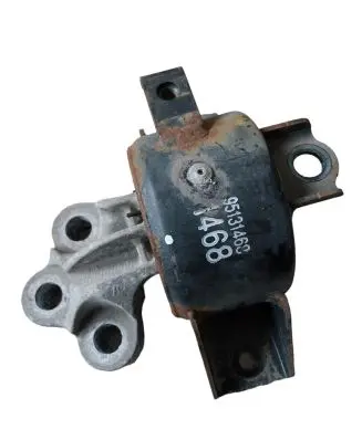 Chevrolet Trax Gearbox mount 95131468