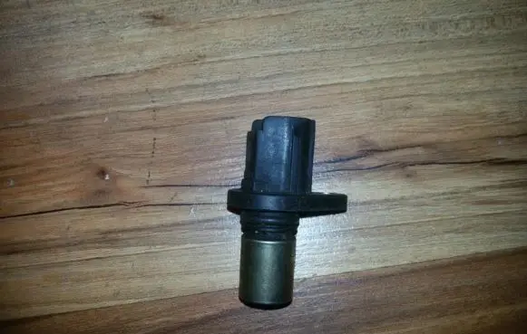 Toyota Corolla E120 E130 Camshaft position sensor 9091905026
