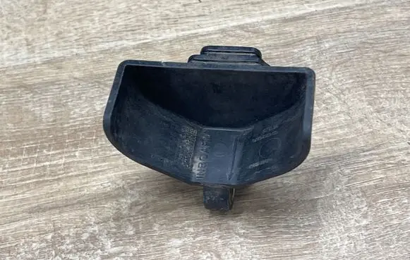 Land Rover Range Rover Velar Radiator mount bracket GX738983CD