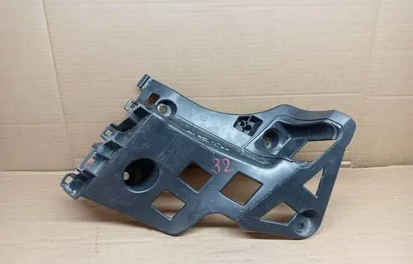 Citroen DS4 Bumper support mounting bracket corner 9830978280