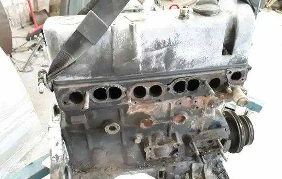Mercedes-Benz W123 Engine 616912