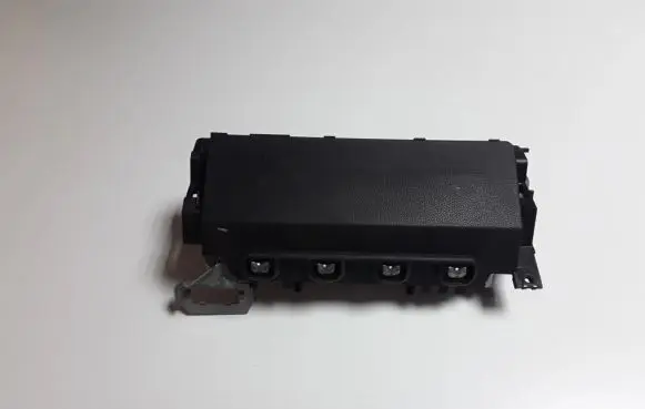 Subaru Forester SK Knee airbag 0589P1000739