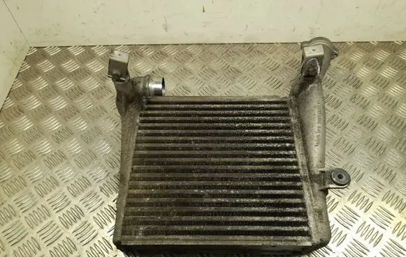 Porsche Panamera (970) Intercooler radiator 97011020935