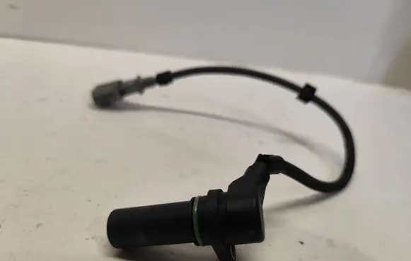 Volkswagen Touareg I Crankshaft position sensor 9805940