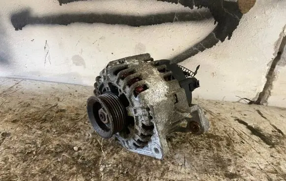 Audi A4 S4 B6 8E 8H Generator/alternator 078903016AC 140AVWAG 2202001945