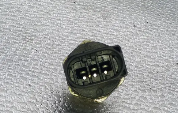 Volkswagen Tiguan Fuel injection (other) 06J906051B 0261545035